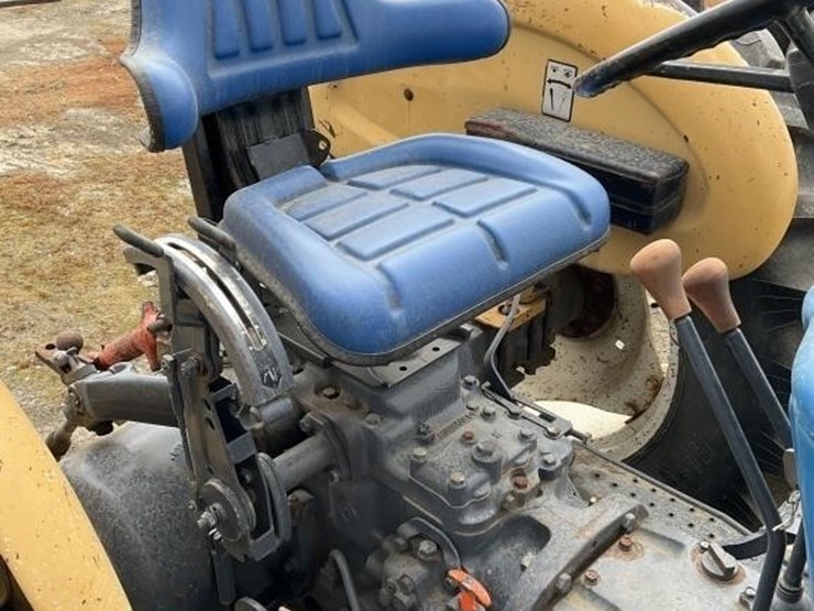 new-holland-4630-image-19