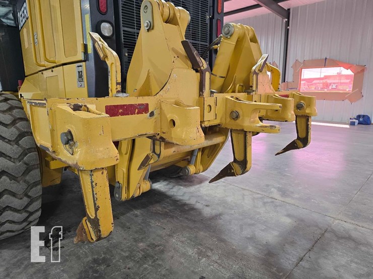 2012-deere-772g-image-12