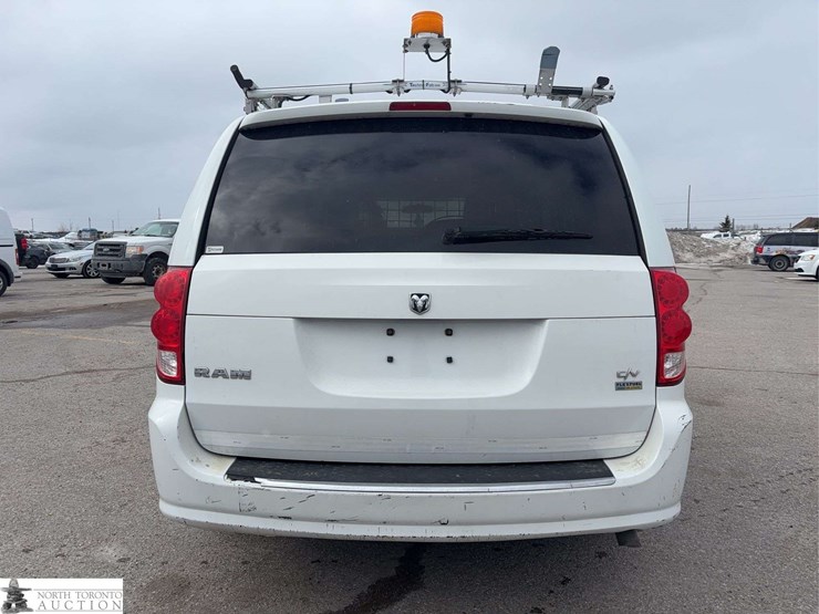 2015-ram-c/v-image-5