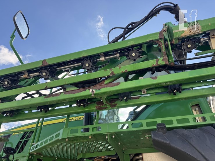 2019-john-deere-r4038-image-22