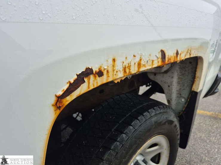 2018-chevrolet-silverado-1500-image-24