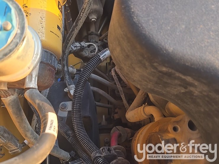 2022-caterpillar-289d3-image-67