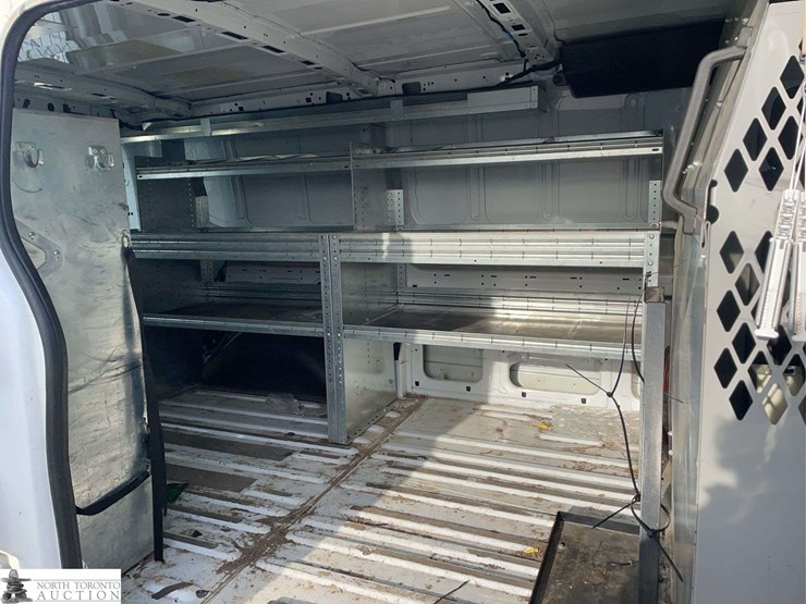 2015-ford-transit-image-15