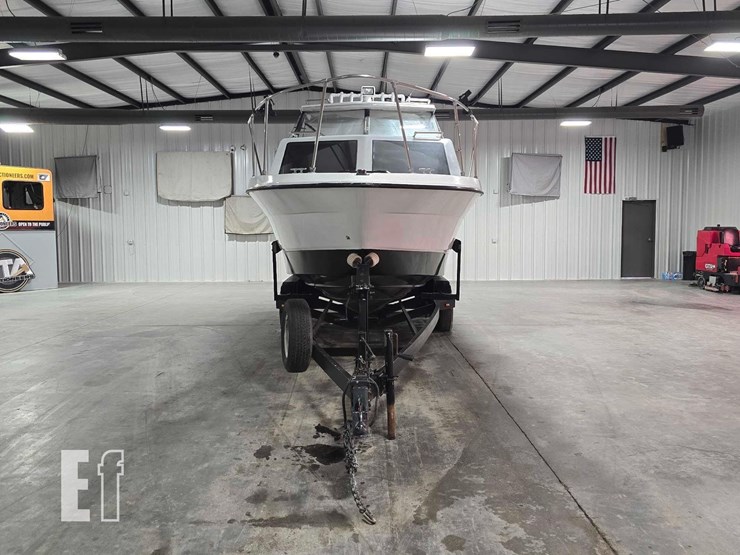 trailer-mounted-boat-image-7