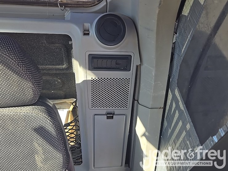 2019-caterpillar-336-image-92