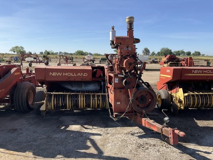 new-holland-500-image-2