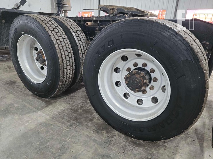 2013-international-paystar-5900-image-28