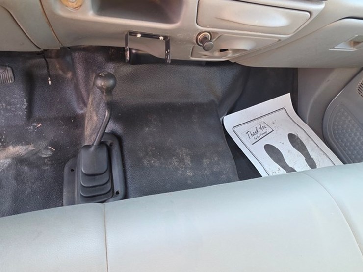 2004-ford-f350-image-49