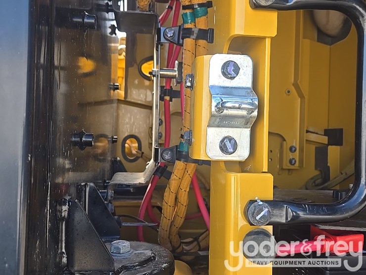 2017-caterpillar-336fl-image-46