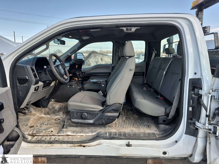 2017-ford-f250-image-15