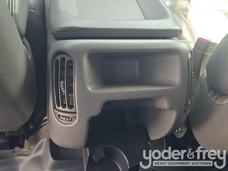 2002-chevrolet-silverado-2500hd-image-73