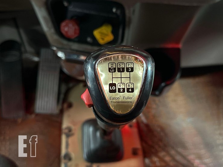 2008-peterbilt-386-image-24