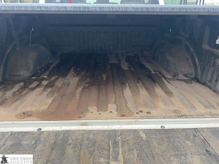 2018-ford-f150-image-30