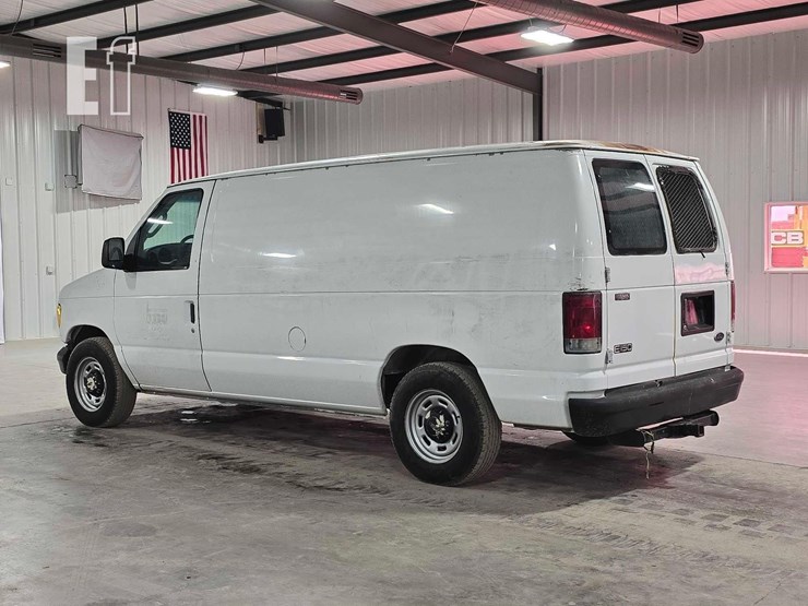 2005-ford-e150-image-4
