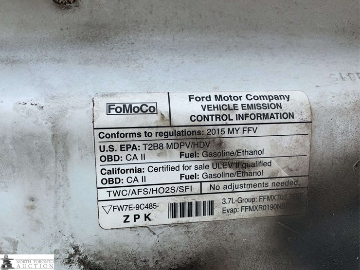 2015-ford-transit-image-24