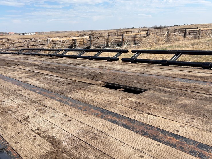 2005-transcraft-dtl2100-flatbed-trailer-image-11