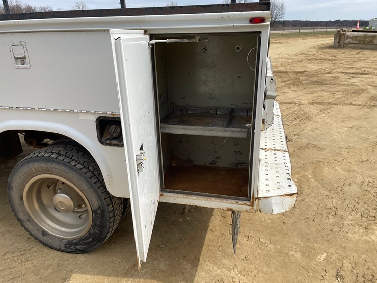 2008-ford-f550-image-29