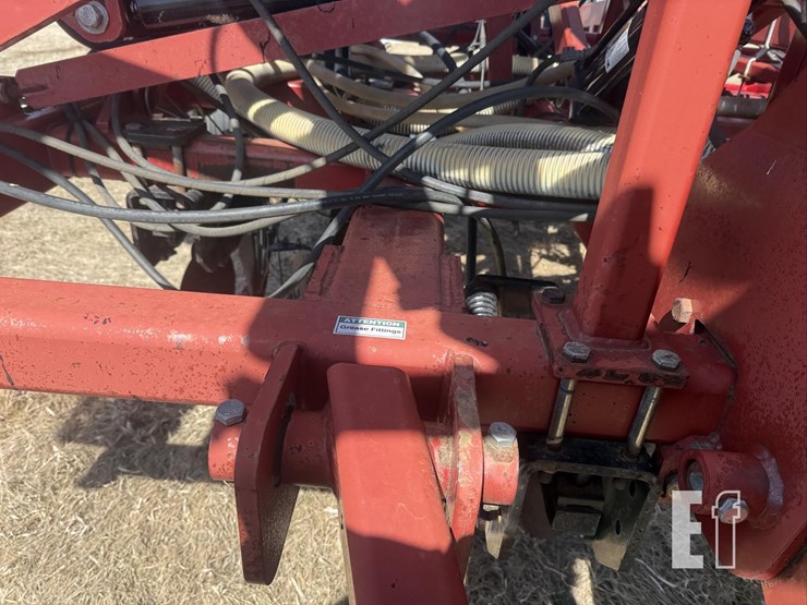 2011-case-ih-3430-image-66