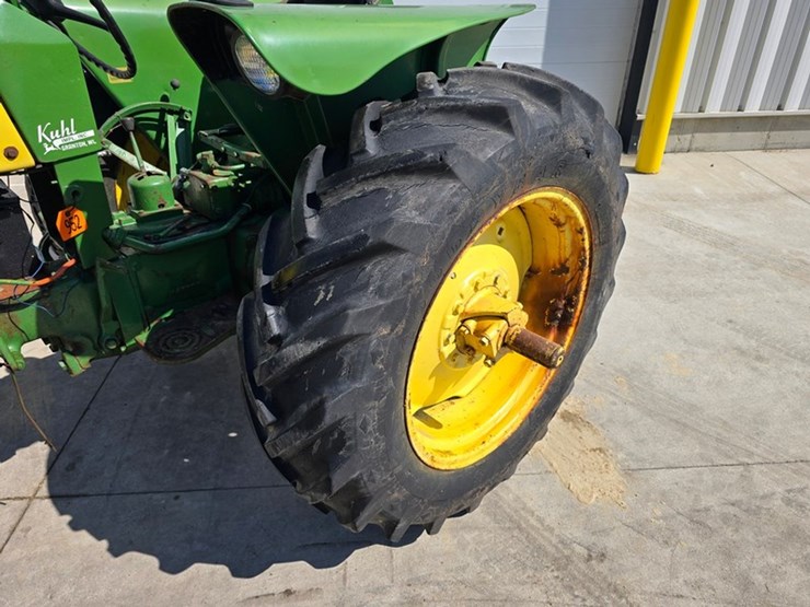 1960-john-deere-435-image-22