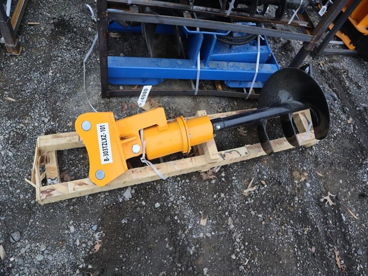 caterpillar-303-image-2