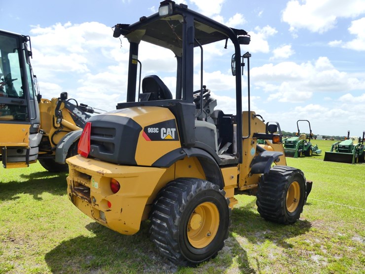 2015-caterpillar-903c-image-3