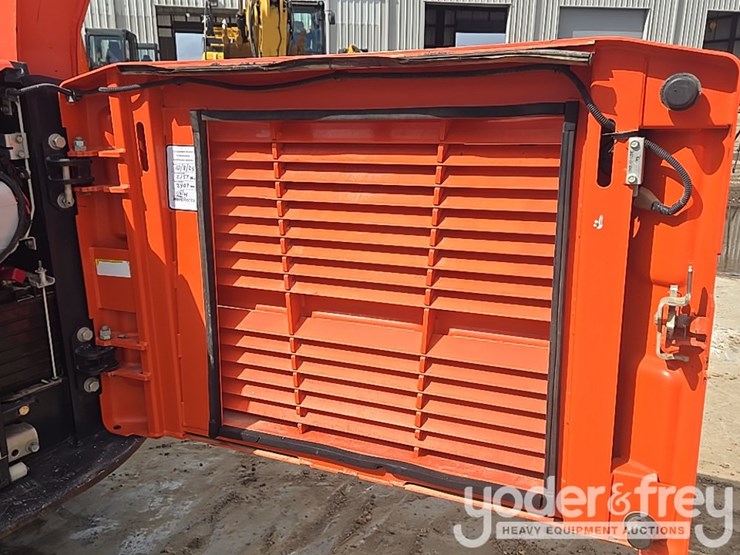 2021-kubota-svl75-2-image-38