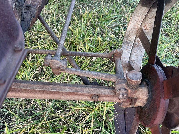 1924-fordson-tractor-image-14