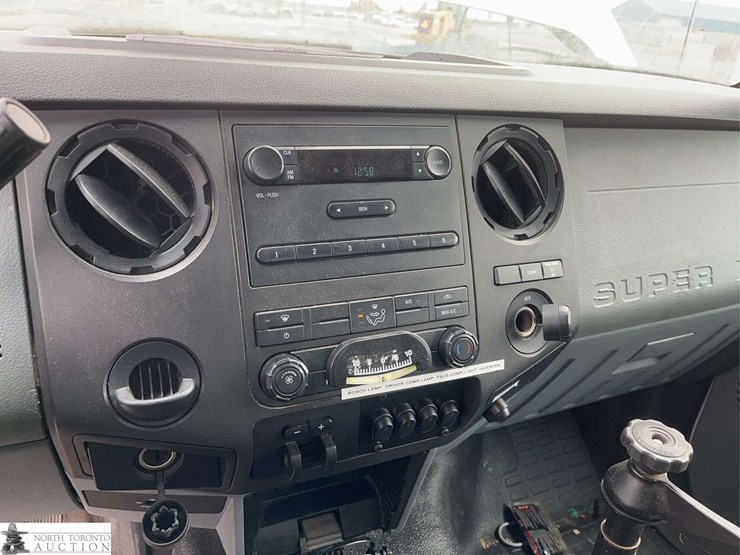 2013-ford-f450-image-13