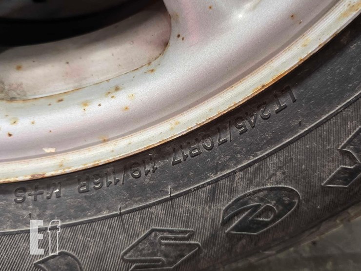 2014-chevrolet-2500hd-image-21