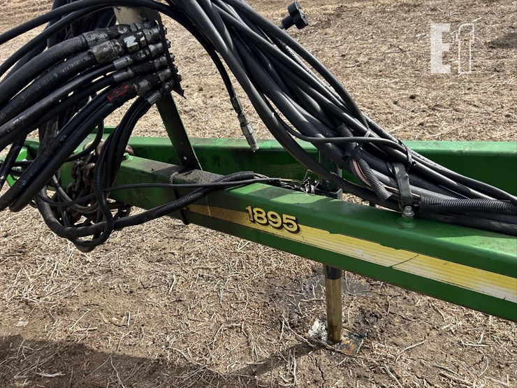 2014-john-deere-1895-image-32