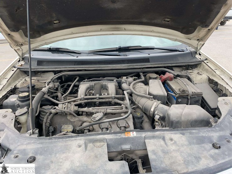 2009-ford-taurus-x-image-10