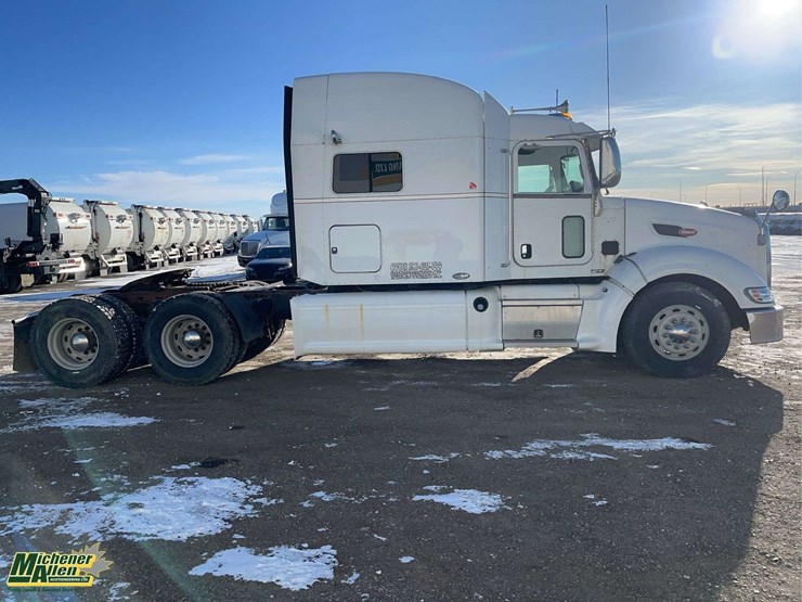 2012-peterbilt-386-image-7