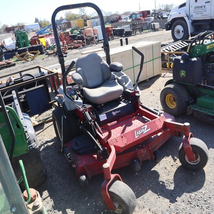 Exmark Lazer-Z Zero Turn Mower