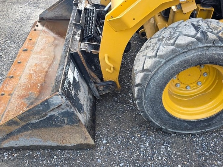 2022-caterpillar-272d3-image-29