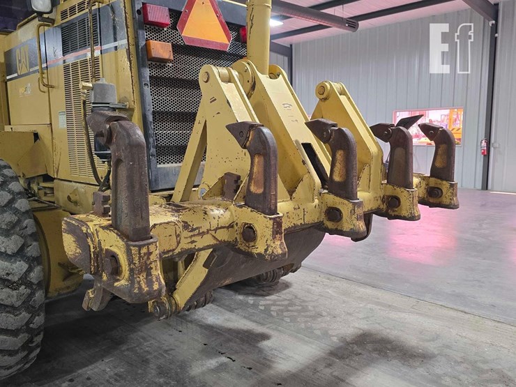 1999-caterpillar-160h-image-14