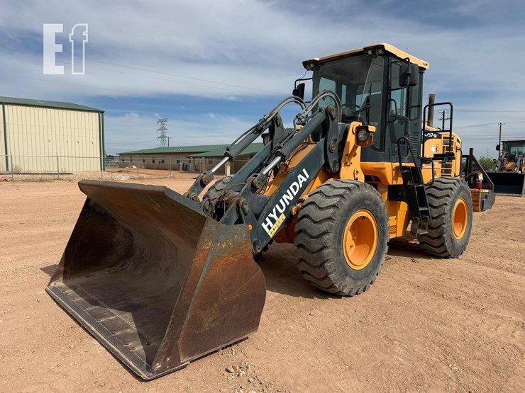2014-hyundai-hl757tm-9a-image-1