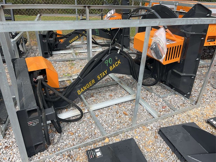 land-honor-articulating-brush-cutter-image-1