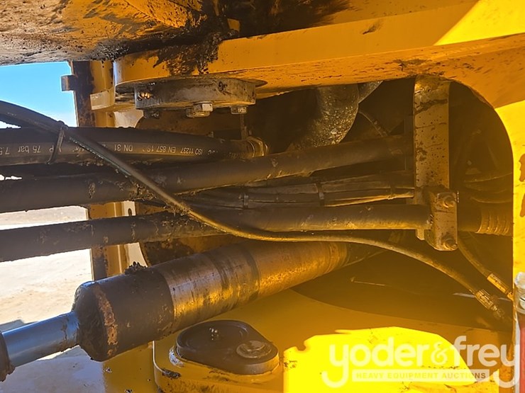 2020-jcb-457zx-image-35