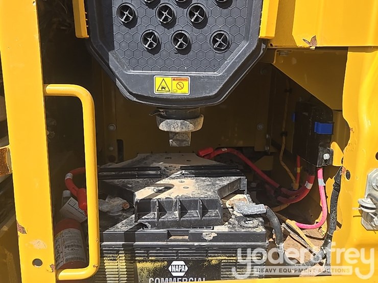 2019-caterpillar-336-image-31