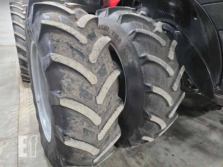 2017-case-ih-magnum-340-image-28