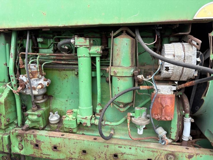 john-deere-4010-image-12