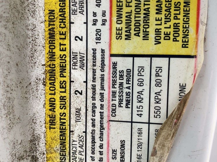 2011-ford-cargo-image-34