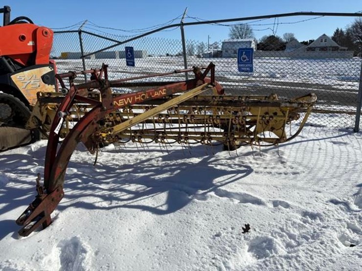 new-holland-256-image-2