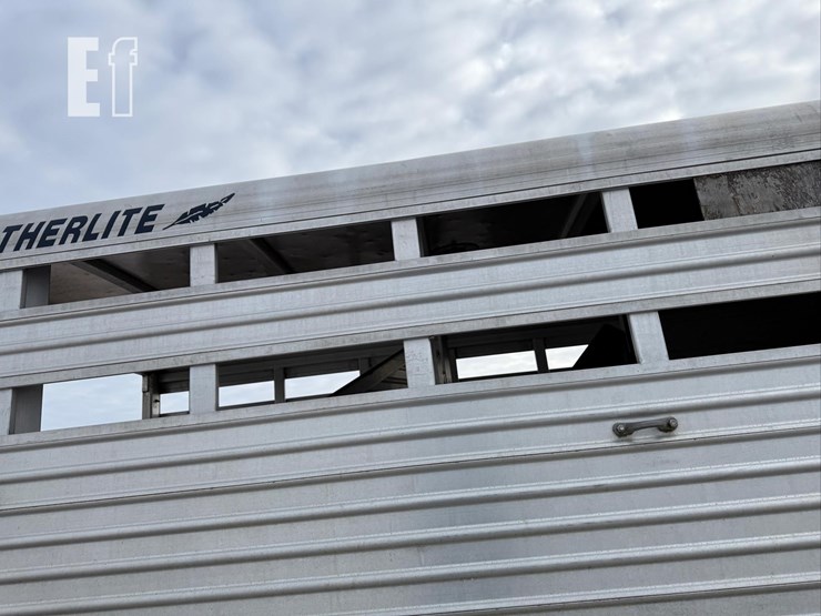 2001-featherlite-16-ft-image-23