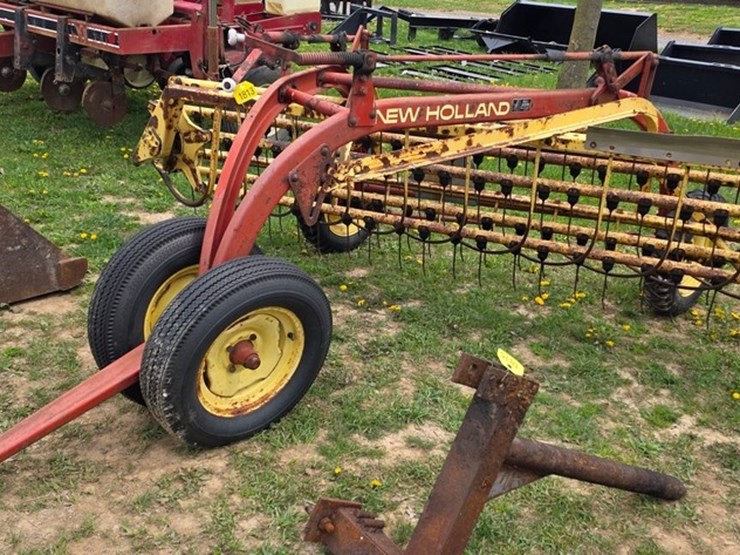 new-holland-258-image-2