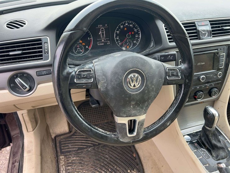 2014-volkswagen-passat-tdi-image-51