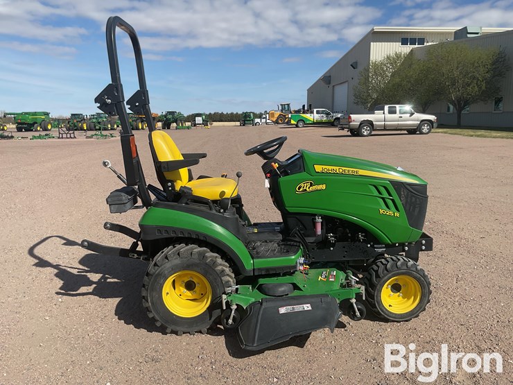 2013-john-deere-1025r-image-4