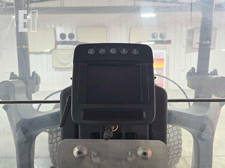 2009-deere-770g-image-14