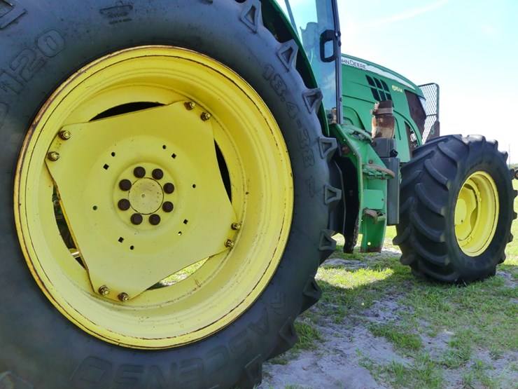 2015-john-deere-6115m-image-8