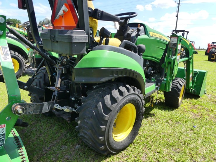 john-deere-1025r-image-4